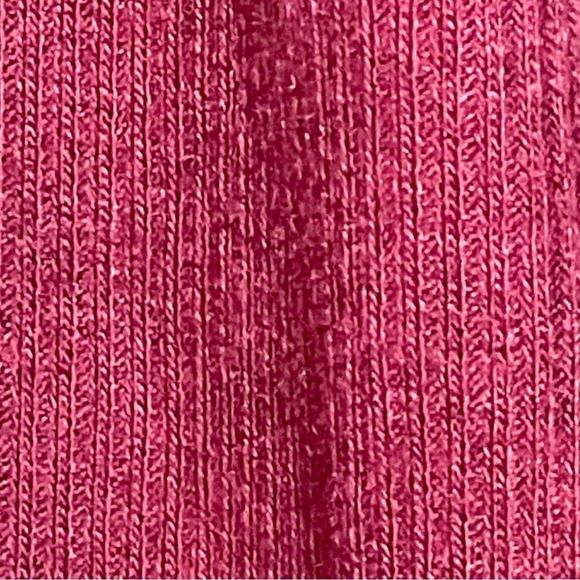 Love & Piece Cropped Top with Long Sleeves and Cut Out Back - Picture 2 of 4